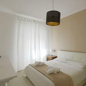 82 Bed and breakfast